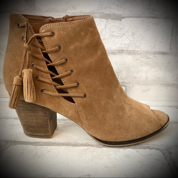 Franco Fortini Ramona Brown Leather Ankle Peep Toe Booties w/Lacing & Tassels - Picture 1 of 9